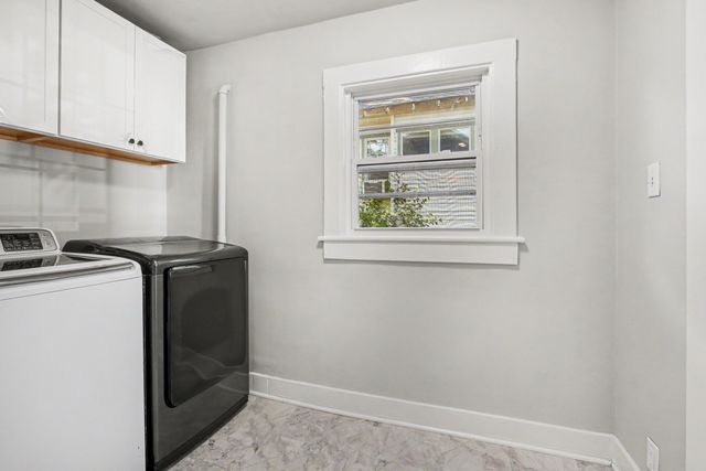 107 Institute Street, Valparaiso, IN 46383