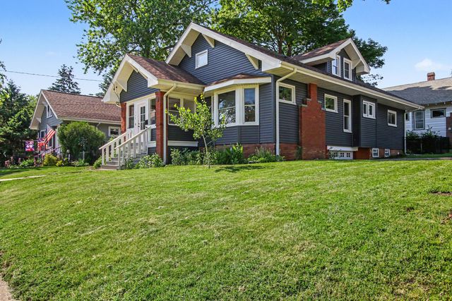 107 Institute Street, Valparaiso, IN 46383