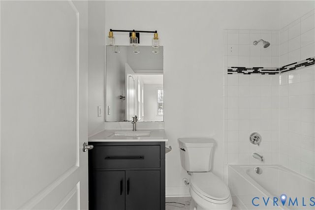 12252 Porsche Dr, Glen Allen, VA 23059