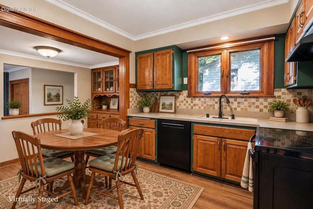 N70W5886 Bridge ROAD, Cedarburg, WI 53012