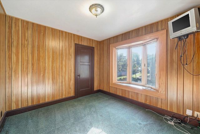 N70W5886 Bridge ROAD, Cedarburg, WI 53012