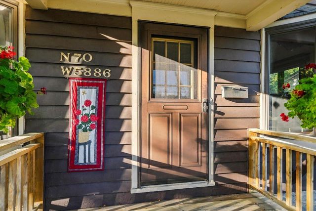 N70W5886 Bridge ROAD, Cedarburg, WI 53012