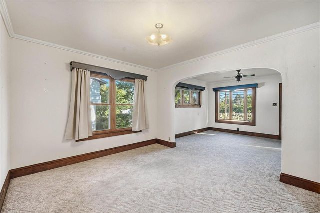 N70W5886 Bridge ROAD, Cedarburg, WI 53012
