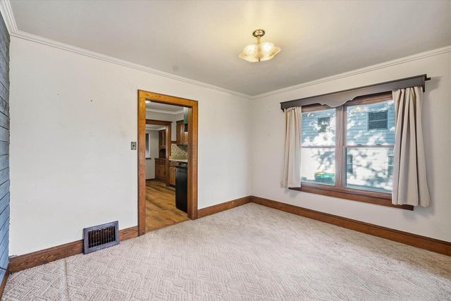 N70W5886 Bridge ROAD, Cedarburg, WI 53012