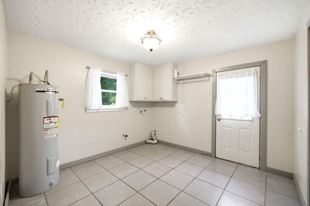 993 County Road 2271, Cleveland, TX 77327