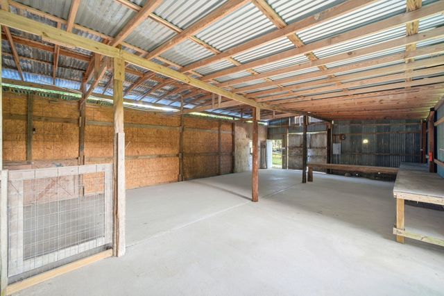 993 County Road 2271, Cleveland, TX 77327