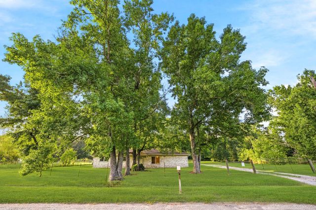993 County Road 2271, Cleveland, TX 77327