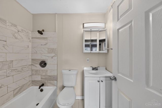 9998 Crusader Drive, Colerain Twp, OH 45251