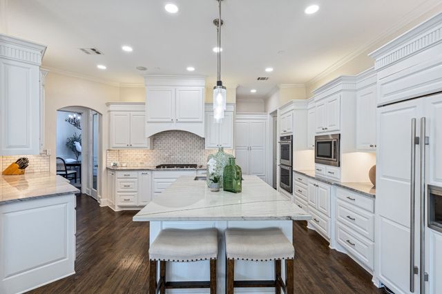 7530 Yamini Drive, Dallas, TX 75230