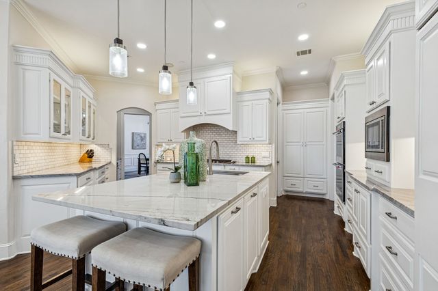 7530 Yamini Drive, Dallas, TX 75230