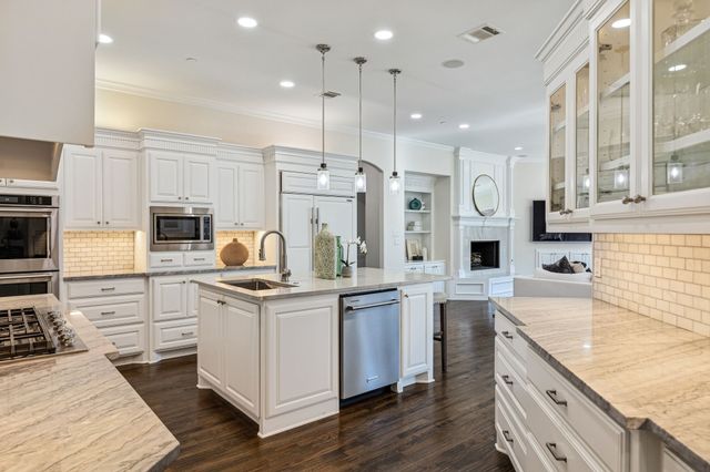 7530 Yamini Drive, Dallas, TX 75230