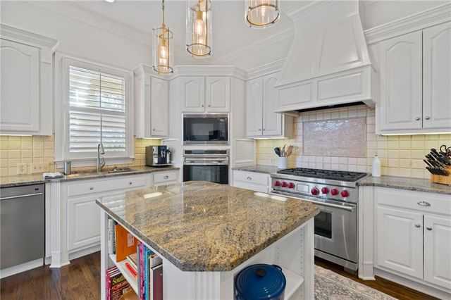 517 Gramercy NE Drive, Marietta, GA 30068