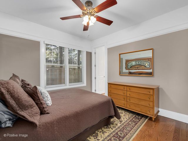 333 Kenmore Avenue, Elmhurst, IL 60126