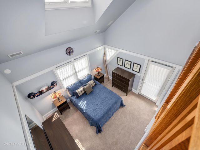 333 Kenmore Avenue, Elmhurst, IL 60126