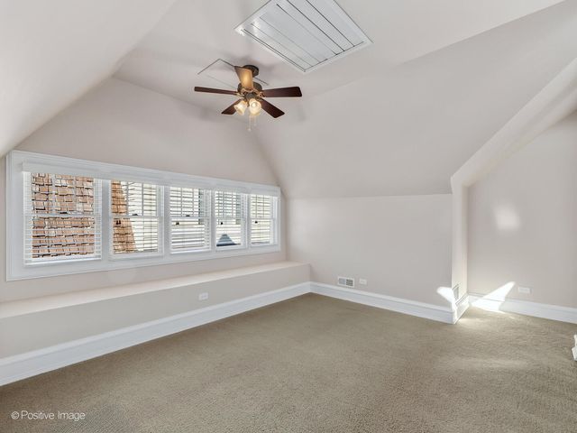 333 Kenmore Avenue, Elmhurst, IL 60126