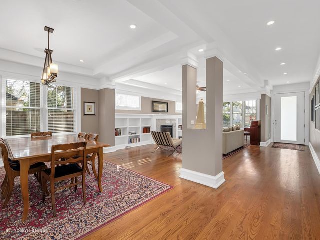 333 Kenmore Avenue, Elmhurst, IL 60126