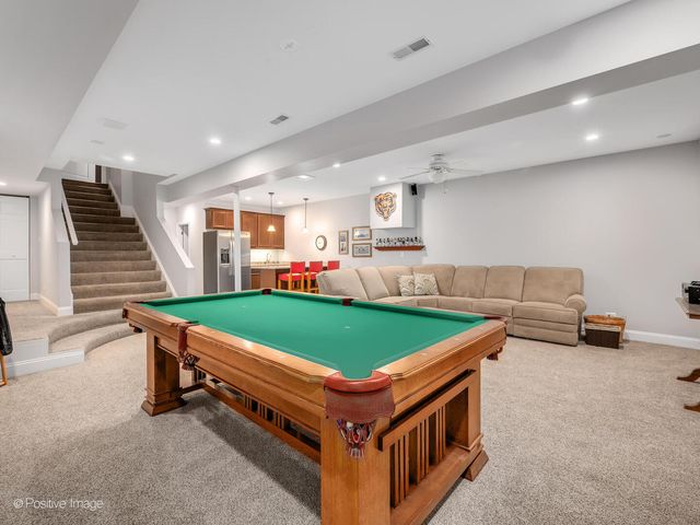 333 Kenmore Avenue, Elmhurst, IL 60126