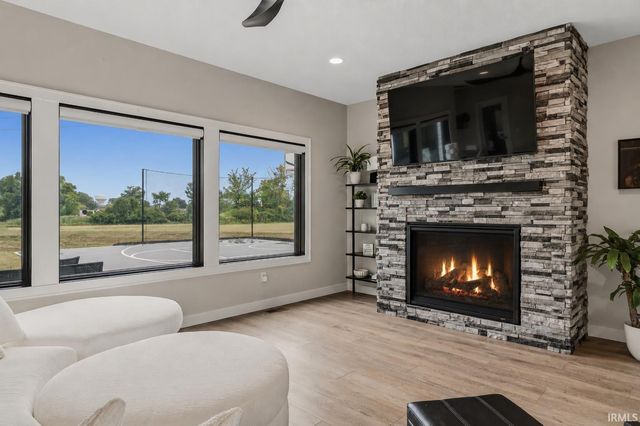 503 Grantham Passage, Fort Wayne, IN 46845