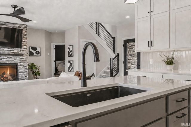 503 Grantham Passage, Fort Wayne, IN 46845