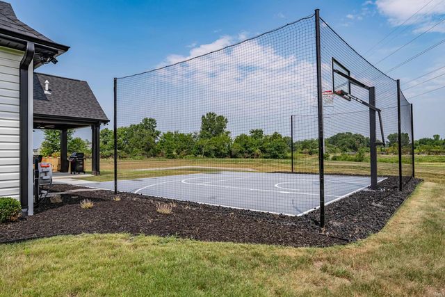 503 Grantham Passage, Fort Wayne, IN 46845
