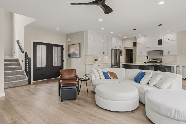 503 Grantham Passage, Fort Wayne, IN 46845