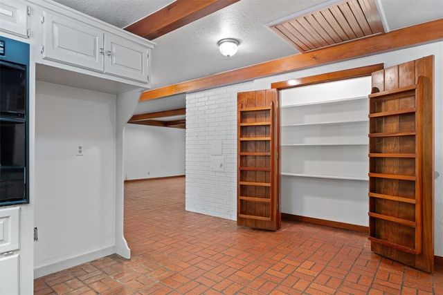 1600 E Covell Road, Edmond, OK 73034