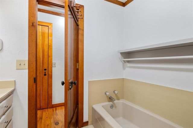 1600 E Covell Road, Edmond, OK 73034