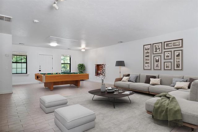 1600 E Covell Road, Edmond, OK 73034