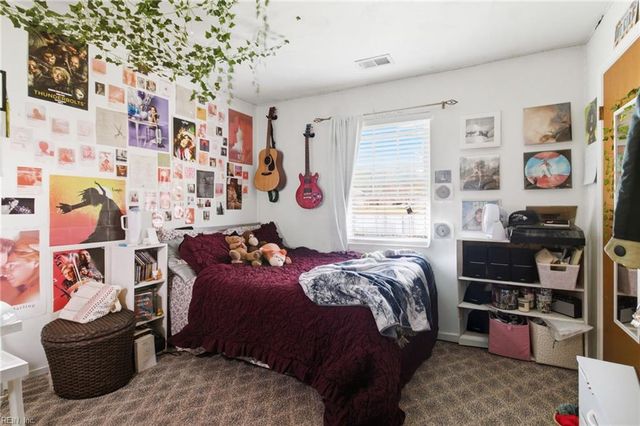 505 Scarborough DR, Chesapeake, VA 23322