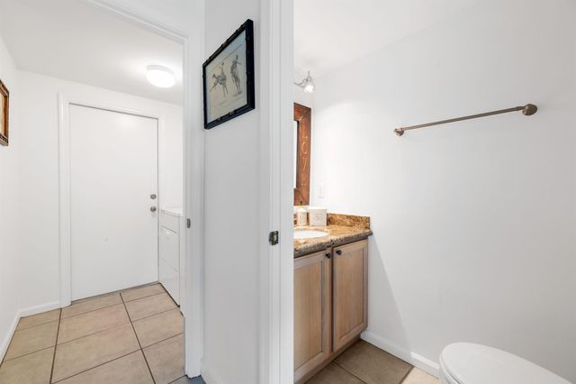 2650 Fairway Cove Court, Wellington, FL 33414