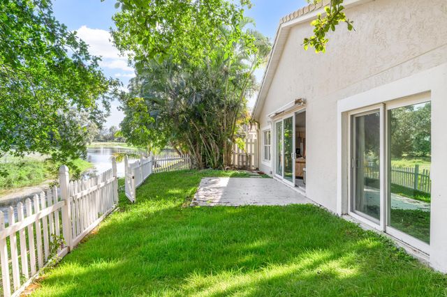 2650 Fairway Cove Court, Wellington, FL 33414