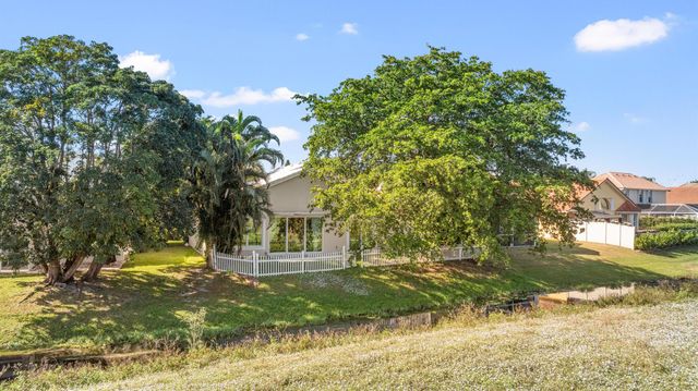 2650 Fairway Cove Court, Wellington, FL 33414