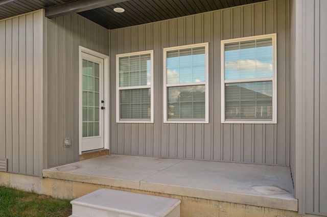 553 Delaware Court, Rogersville, MO 65742