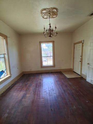 3222 Garden Lane, Dallas, TX 75215