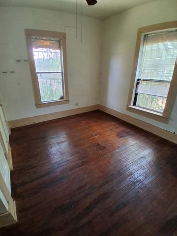 3222 Garden Lane, Dallas, TX 75215