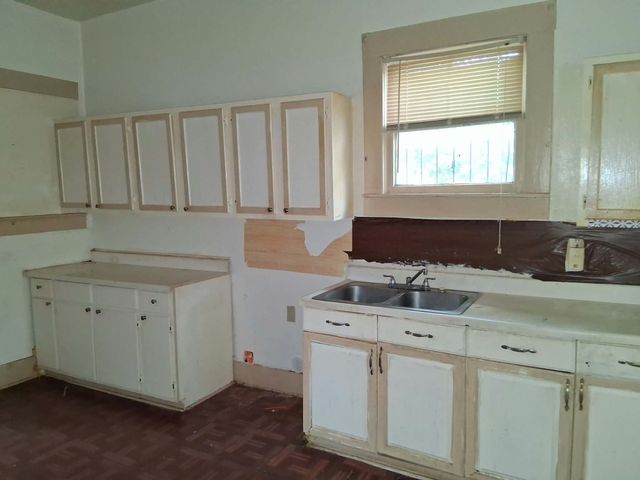 3222 Garden Lane, Dallas, TX 75215
