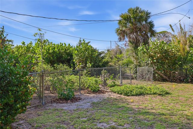 1620 MANOR ROAD, Englewood, FL 34223