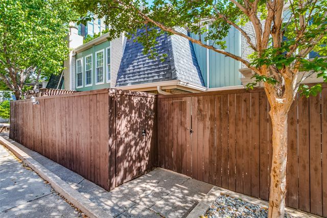 2725 Hood Street 110, Dallas, TX 75219