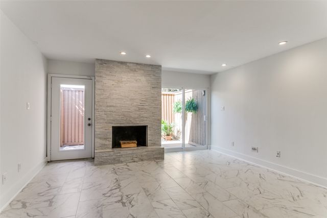 2725 Hood Street 110, Dallas, TX 75219