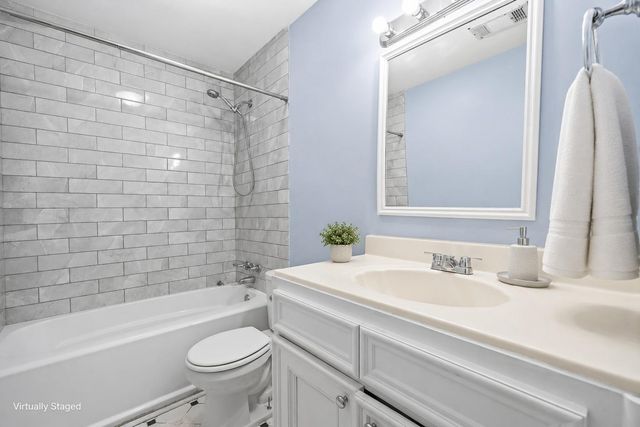 7535 Log Cradle Drive, Houston, TX 77041