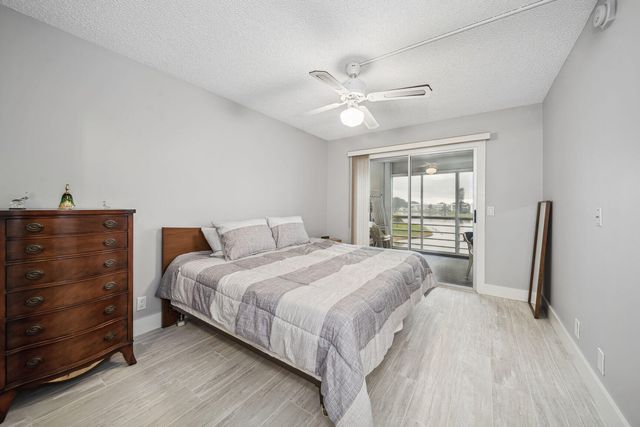 364 WELLINGTON J, West Palm Beach, FL 33417