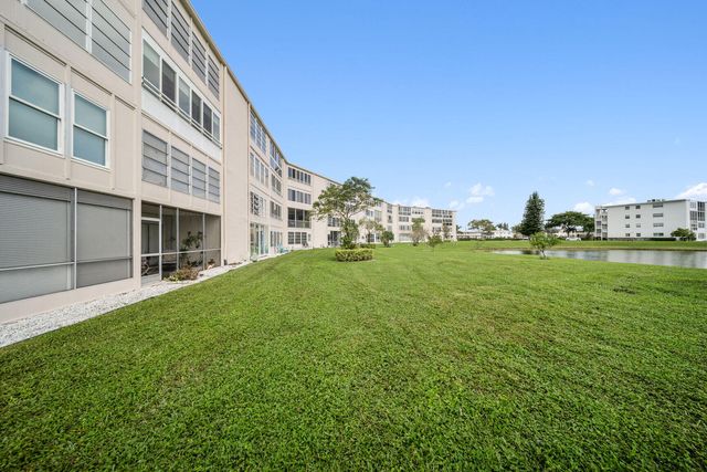 364 WELLINGTON J, West Palm Beach, FL 33417