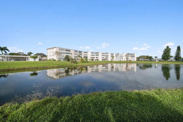 364 WELLINGTON J, West Palm Beach, FL 33417