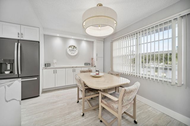 364 WELLINGTON J, West Palm Beach, FL 33417