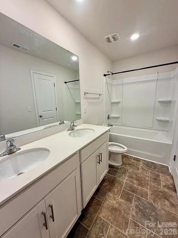 13023 Newburgh Green Drive, Charlotte, NC 28273