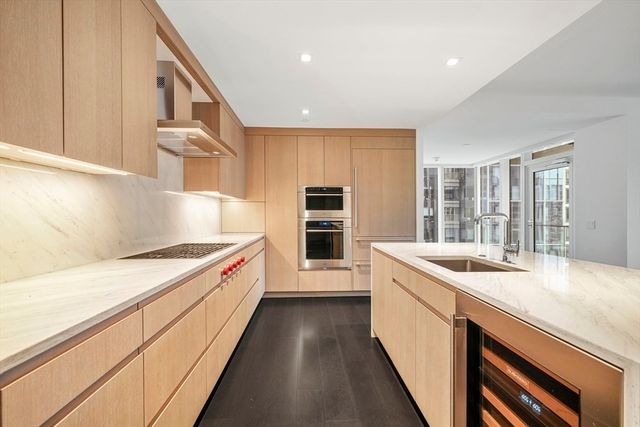 150 Seaport Blvd 9B, Boston, MA 02210