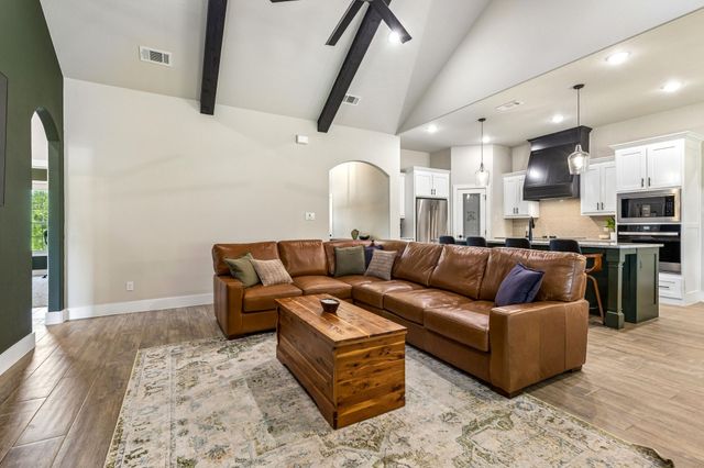 2013 Bedford Court, Weatherford, TX 76088