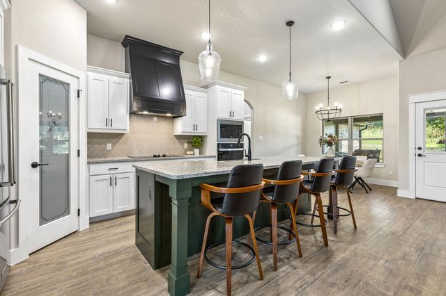 2013 Bedford Court, Weatherford, TX 76088