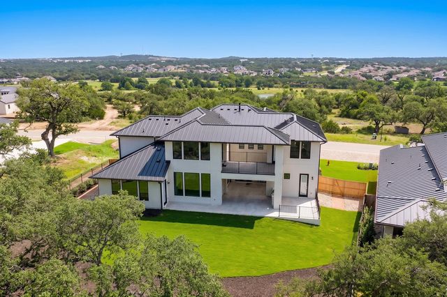 366 Crosswater LN, Dripping Springs, TX 78620