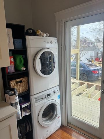 26 Roseclair 1, Boston, MA 02125